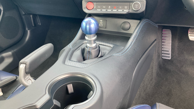 Ford Mustang 5.0 V8 Dark Horse 2dr Petrol Coupe